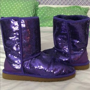 purple uggs!!